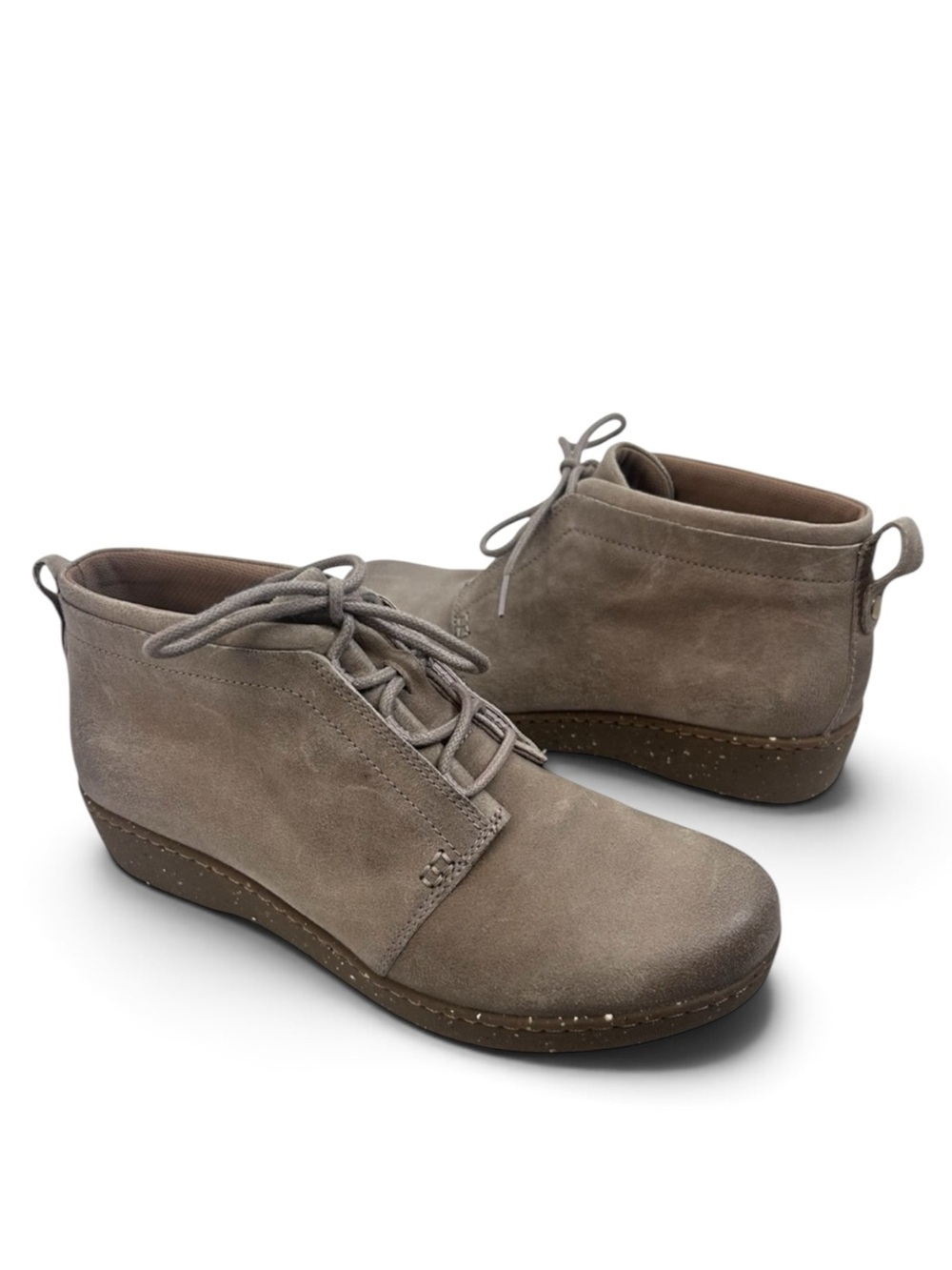 Dansko Ellen Taupe Burnished Suede Leather Chukka Ankle Boots Size 40 9.5 NWOB